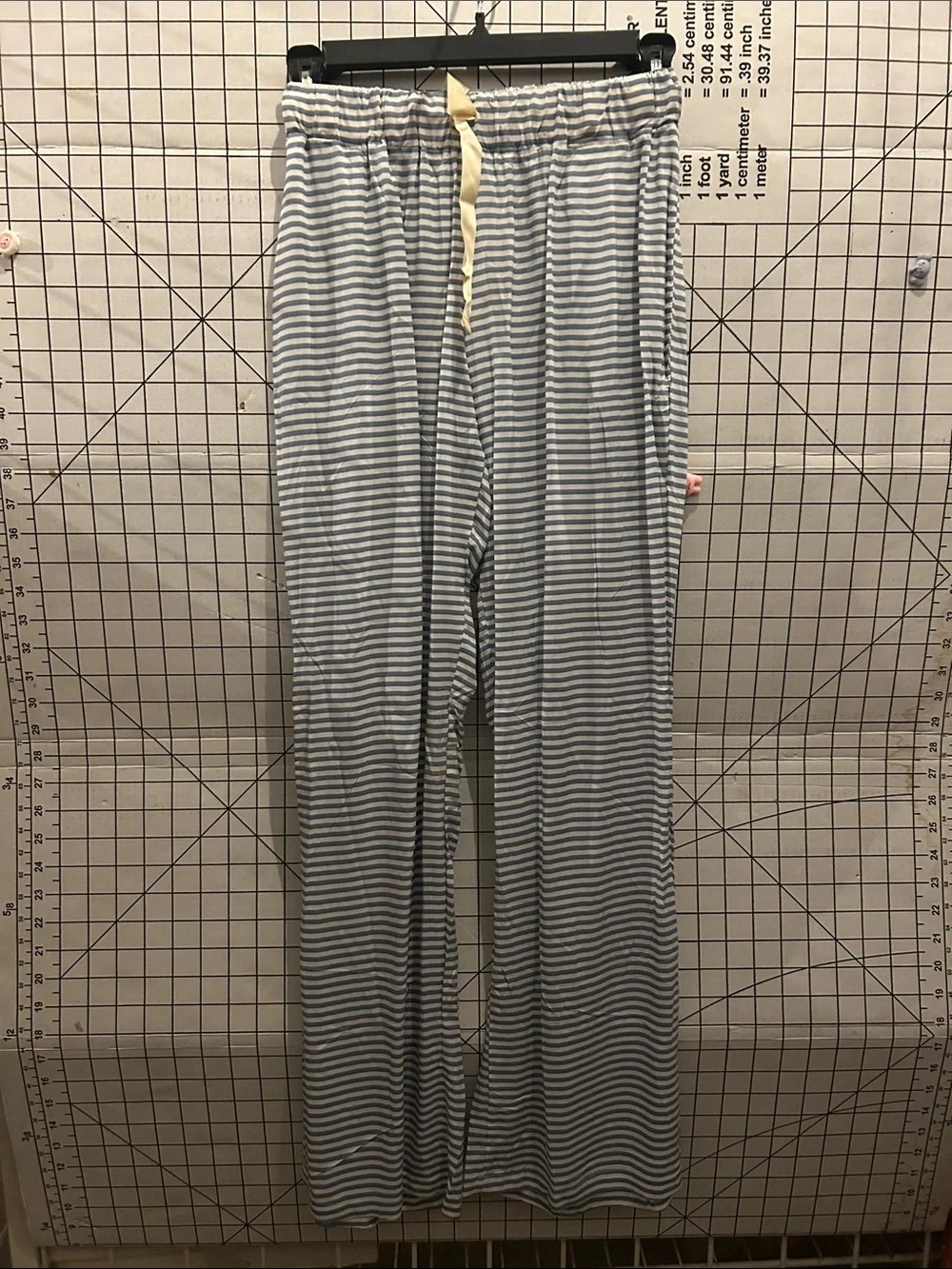 vie de rêve Striped Lounge Pants in Light Blue and White